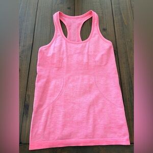 Lululemon Swiftly tank - size 6